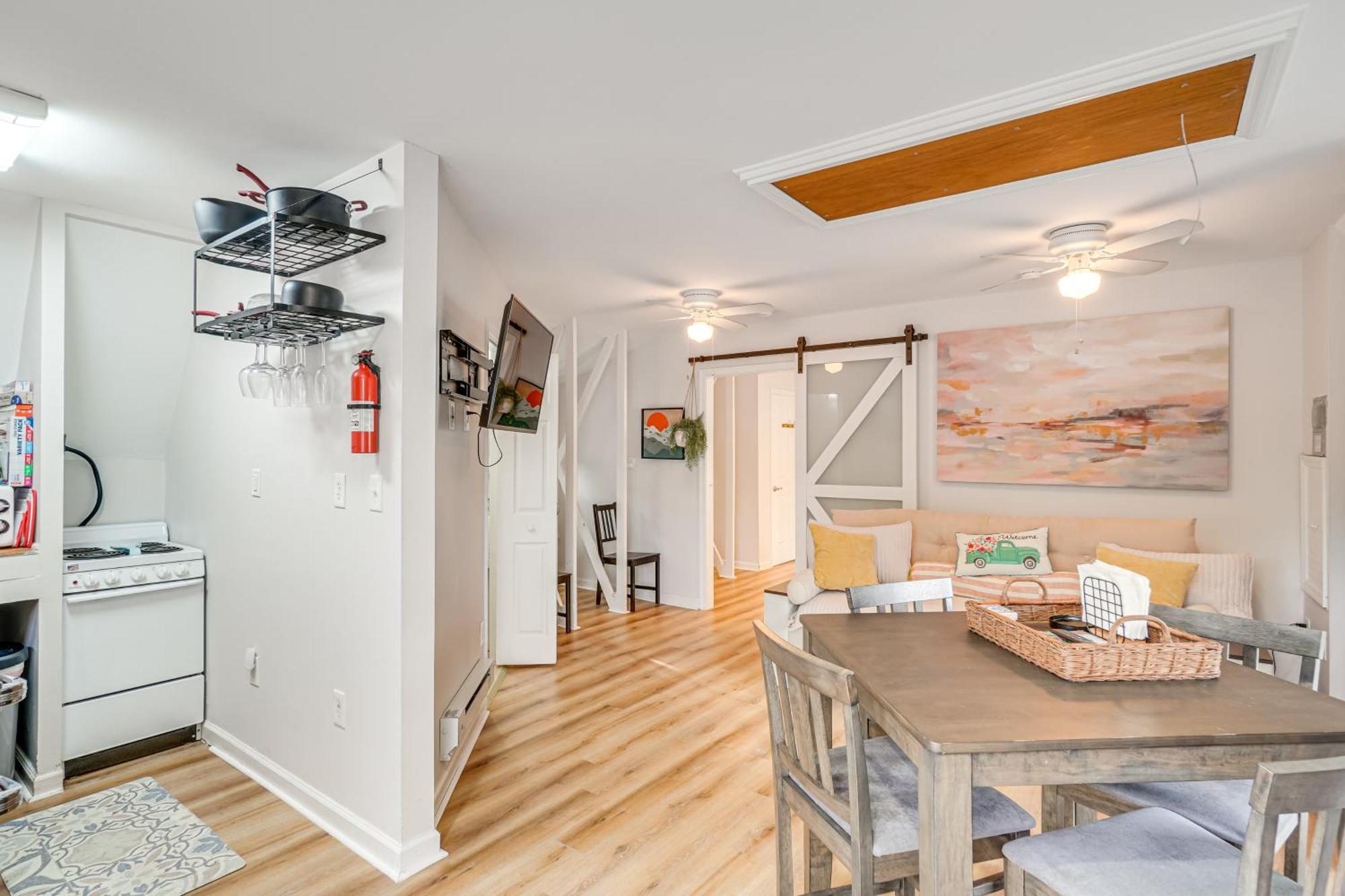 Epic Brunswick Apartment, Deck With Private Hot Tub! 외부 사진